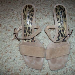 Nine West slide shoes